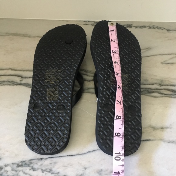 NWT Tory Burch Leopard Flip Flops size 8 - Picture 4 of 5